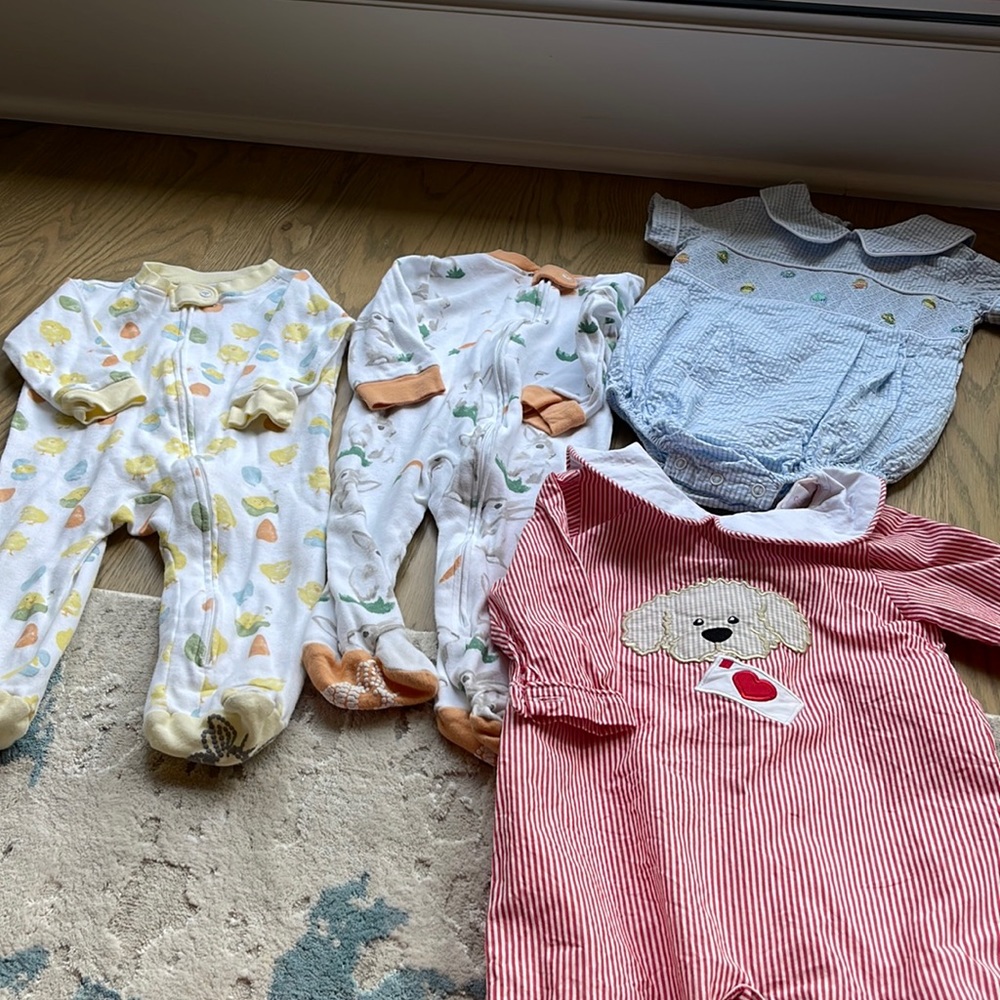 Spring holiday outfits and pajamas for 6M!